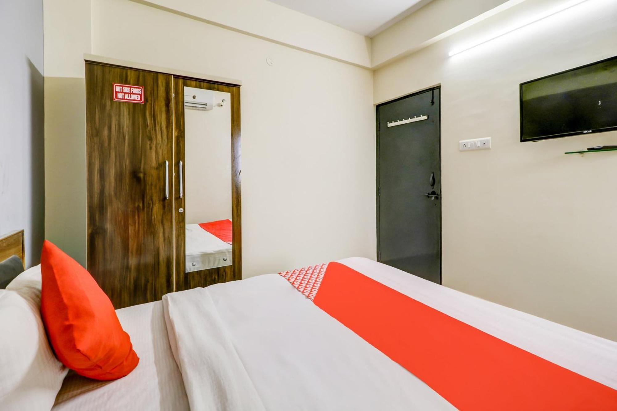 那格浦尔 Oyo 75739王冠旅馆酒店 外观 照片