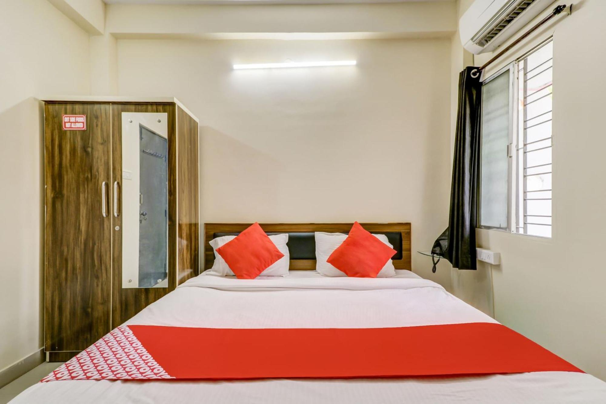 那格浦尔 Oyo 75739王冠旅馆酒店 外观 照片